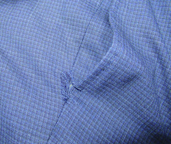 ミシンと接着のハイブリッド修理 事例55 ズボンポケット口の破れ修理 ゼンドラオンライン