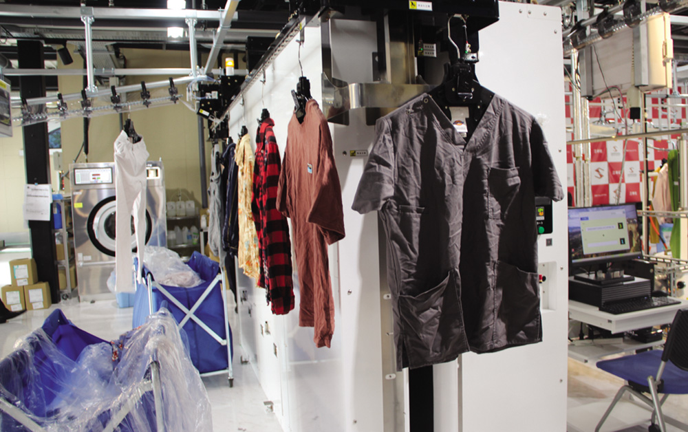 クリーニング処理済み
Phenix フェニックス パンツ 水洗いの新たなビジネスモデル提案。ノンプレスでランドリー、ウェット